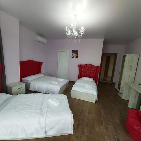 Hotel Maria Batumi Kültér fotó