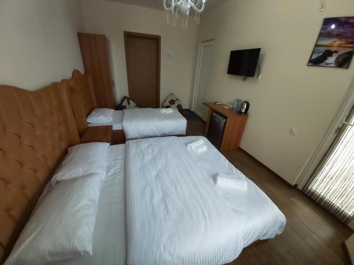 Hotel Maria Batumi Kültér fotó