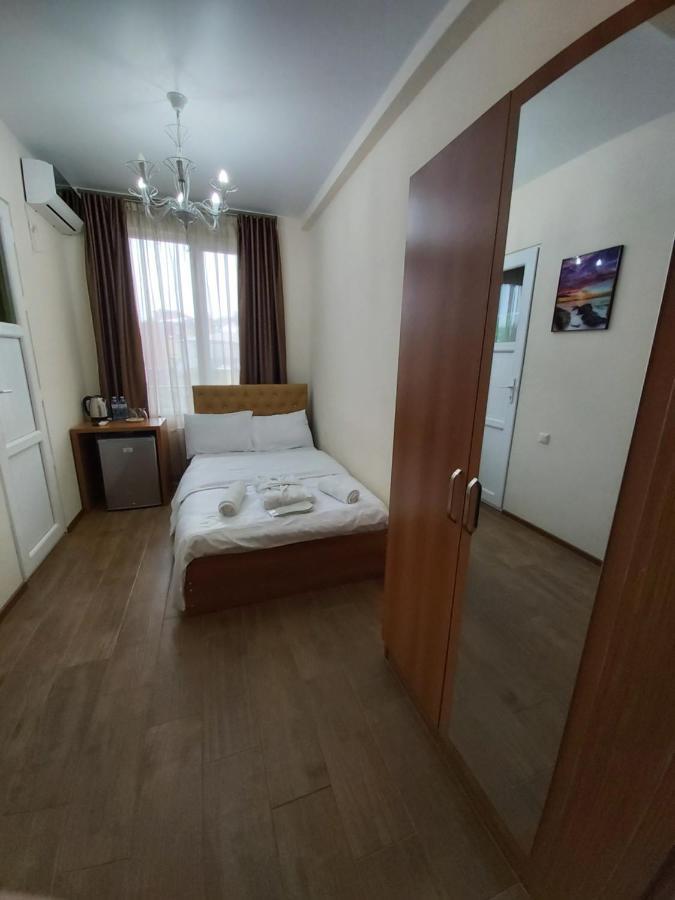 Hotel Maria Batumi Kültér fotó