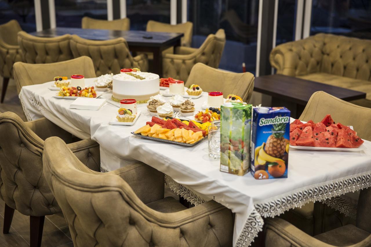 Hotel Maria Batumi Kültér fotó