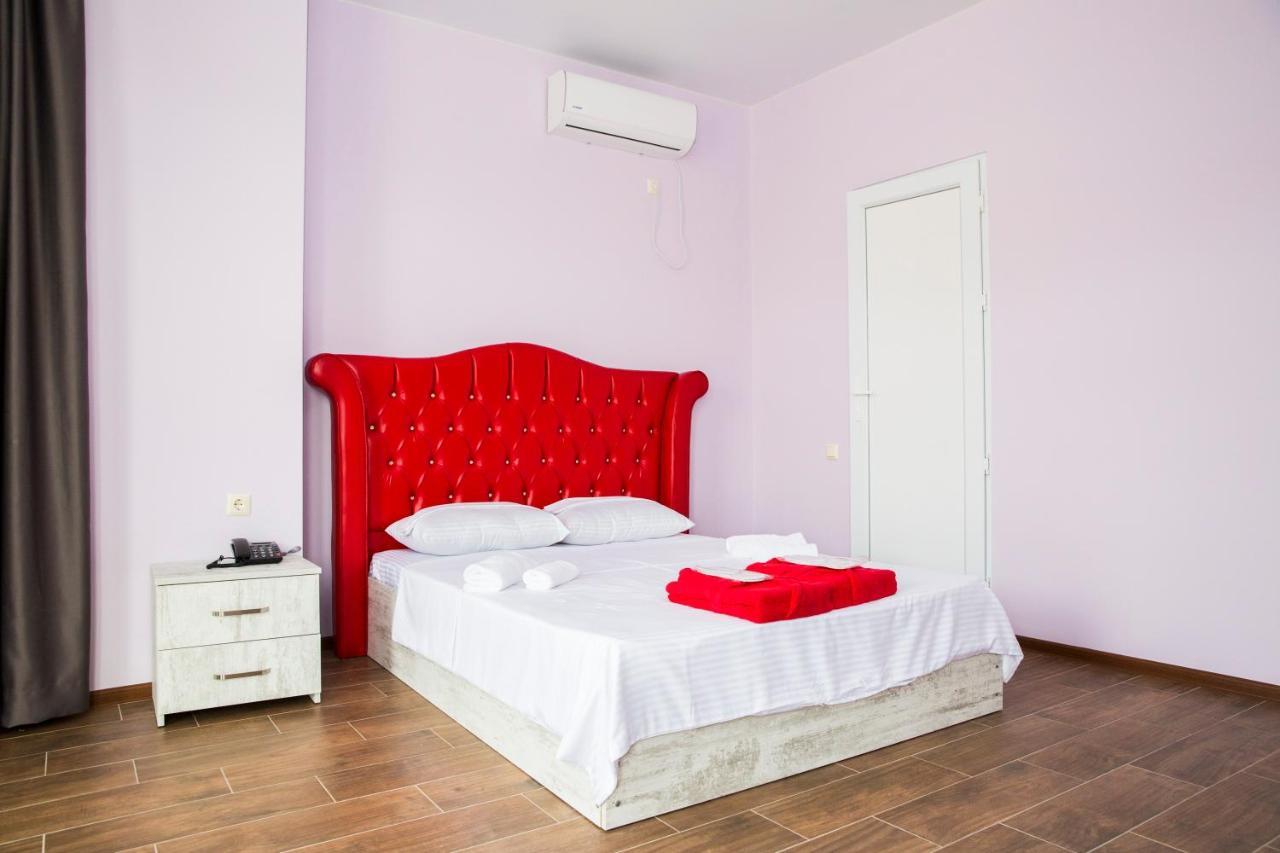 Hotel Maria Batumi Kültér fotó